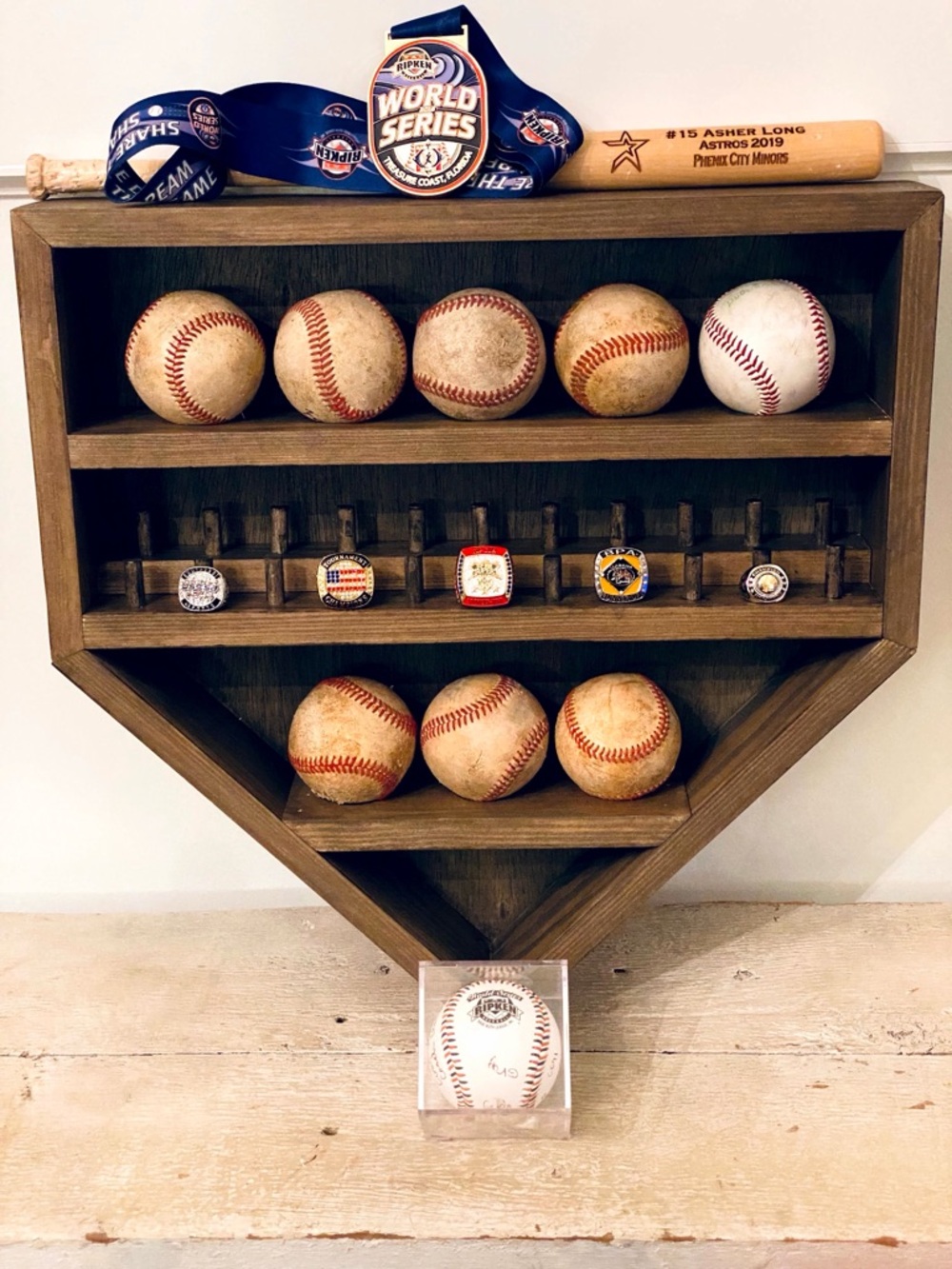 Wooden Home Plate Display‎ Shelf Wall Organizer in Brown - Brand Unspecified